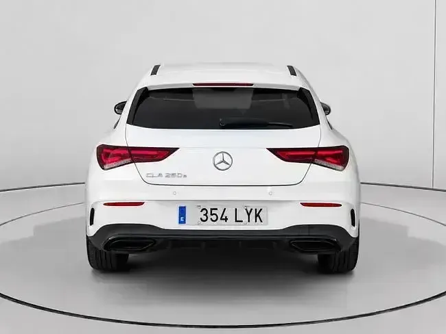 Usado Mercedes CLA250e 218 CV (160 kW) 2020 Blanco Coupe
