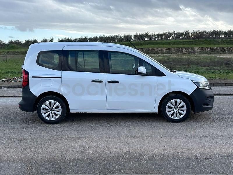 Usado Renault Kangoo 95 CV (69 kW) 2022 Blanco Monovolumen