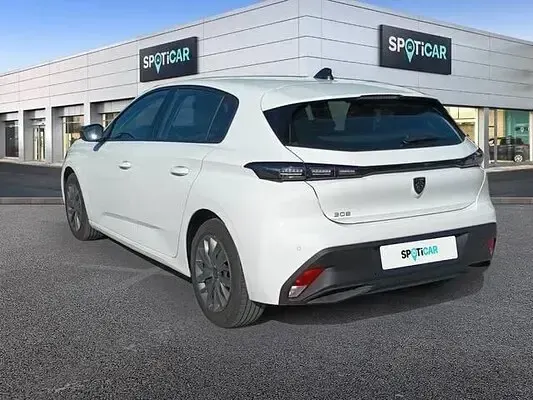 Usado Peugeot 308 Active 110 CV (80 kW) 2022