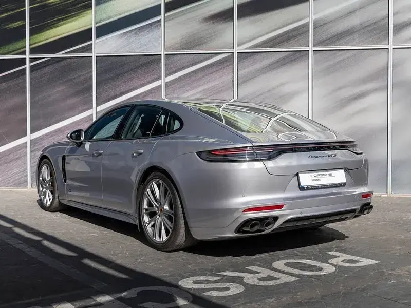 Usado Porsche Panamera GTS 480 CV (353 kW) 2023 Gris / plata Utilitario