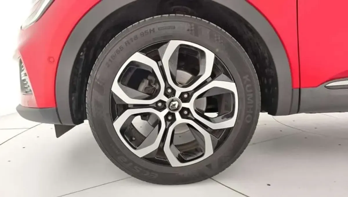 Usado Renault Arkana Techno 140 CV (102 kW) 2023 Rojo SUV