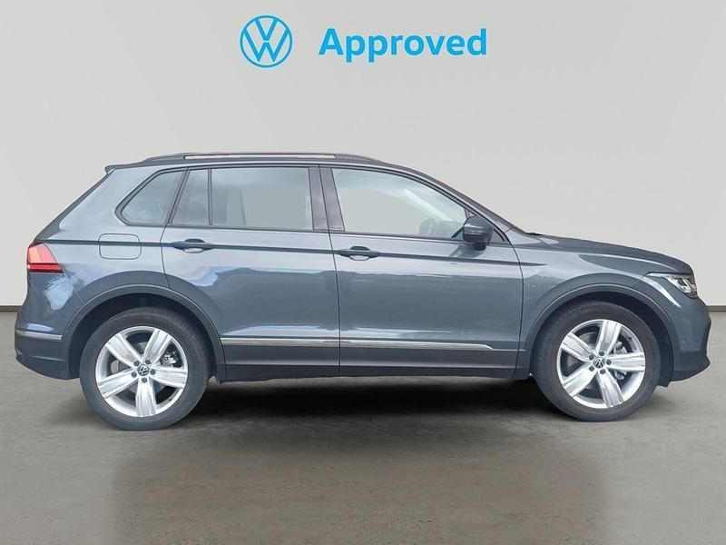 Usado VW Tiguan Life 245 CV (180 kW) 2021 Gris SUV