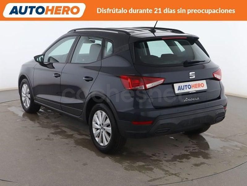 Usado Seat Arona Style 110 CV (80 kW) 2022 Azul SUV