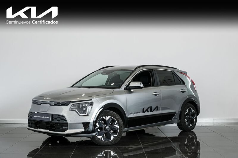 Gris Usado 2023 Kia e-Niro SUV | 42.900 € - Imagen 1/4