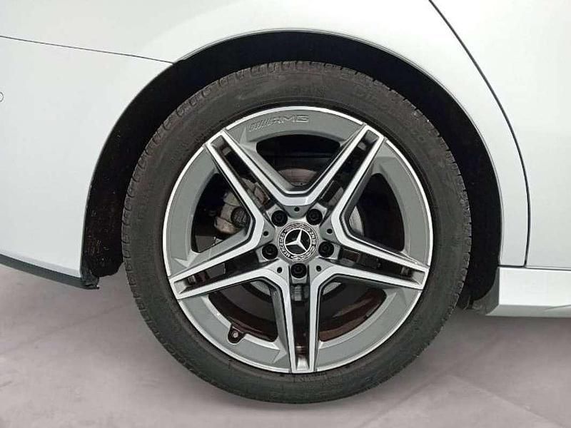 Usado Mercedes A200 150 CV (110 kW) 2020 Gris / plata Berlina