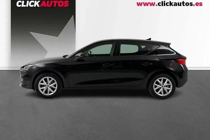 Usado Seat Leon Style 130 CV (95 kW) 2024 Negro