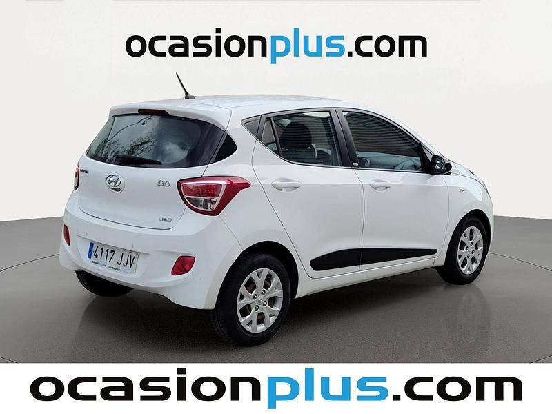 Usado Hyundai i10 Blackline 87 CV (63 kW) 2015 Blanco Utilitario