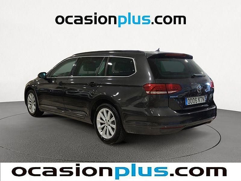 Usado VW Passat Advance 150 CV (110 kW) 2019 Gris Familiar
