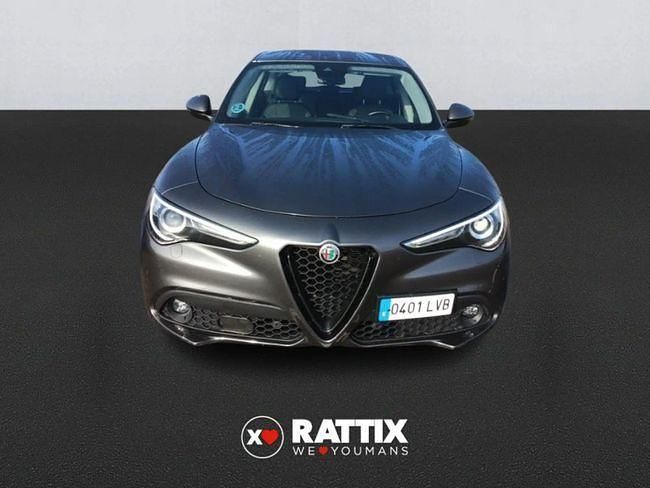 Usado Alfa Romeo Stelvio Tech Edition 190 CV (139 kW) 2021 Gris SUV