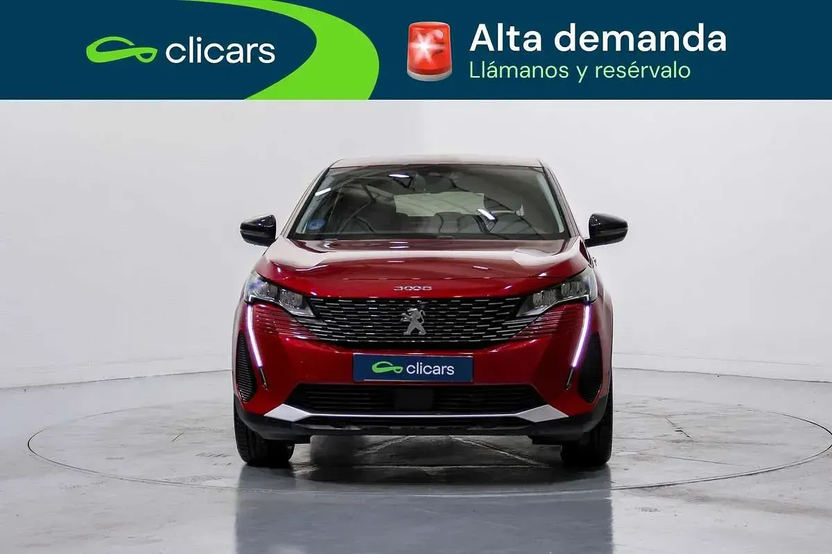 Usado Peugeot 3008 Allure 179 CV (131 kW) 2022 Rojo SUV