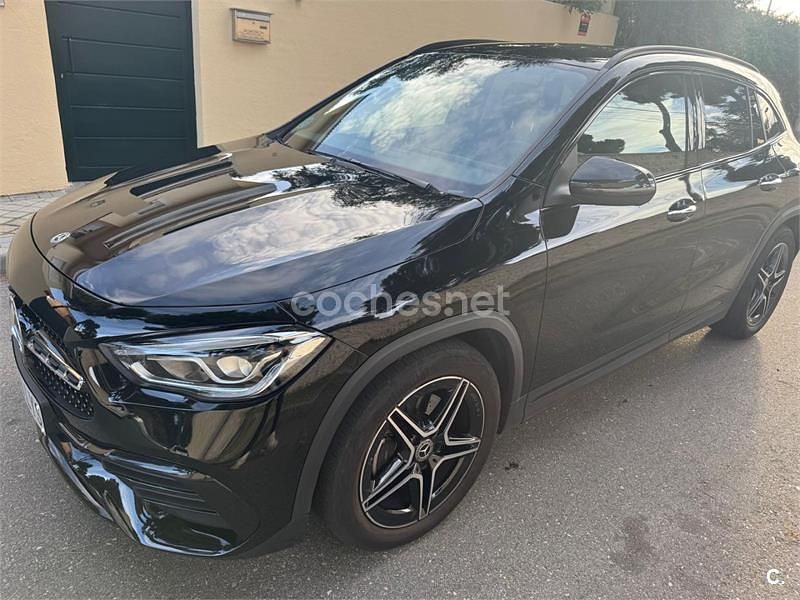 Usado Mercedes GLA200 163 CV (119 kW) 2022 Negro SUV