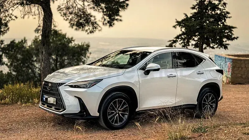 Usado Lexus NX350h Executive Line 242 CV (177 kW) 2022 Blanco SUV