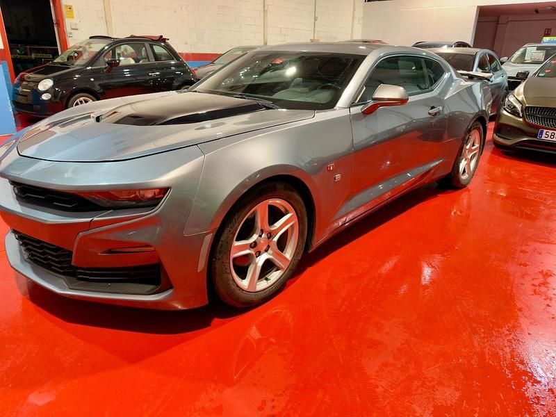 Usado Chevrolet Camaro 350 CV (257 kW) 2020 Gris Coupe