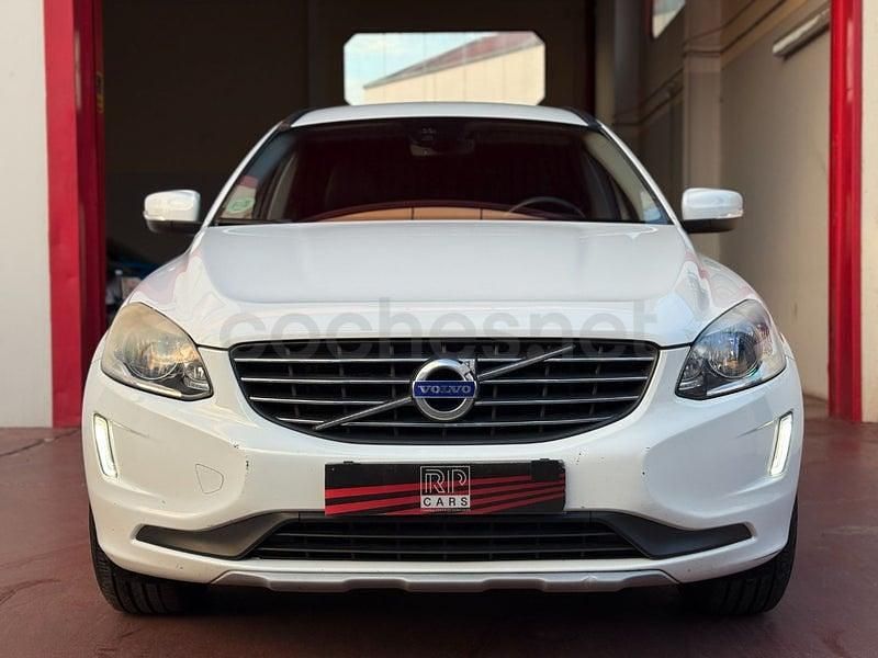 Usado Volvo XC60 Momentum 150 CV (110 kW) 2015 Blanco SUV