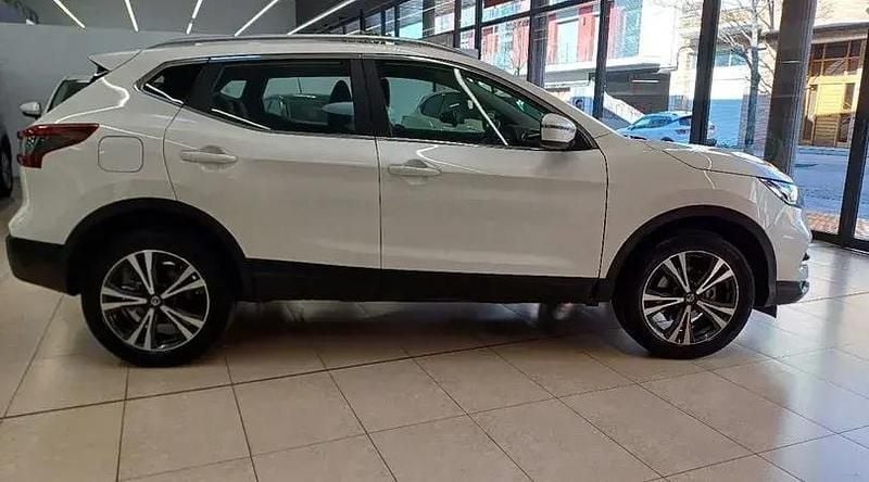 Usado Nissan Qashqai Style Edition 140 CV (102 kW) 2021 Lunar white (perlada) SUV