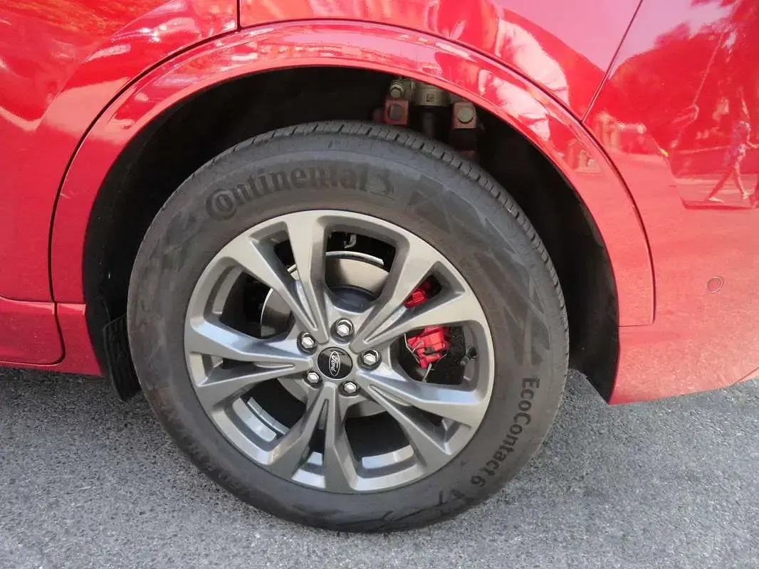 Usado Ford Kuga ST-Line X 224 CV (164 kW) 2021 SUV