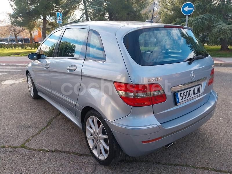 Usado Mercedes B200 140 CV (102 kW) 2008 Azul Monovolumen