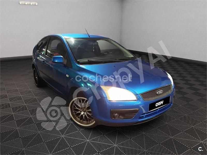 Usado Ford Focus Trend 100 CV (73 kW) 2007 Azul Berlina
