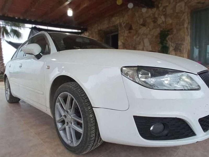 Usado Seat Exeo Style 120 CV (88 kW) 2010 Blanco Familiar