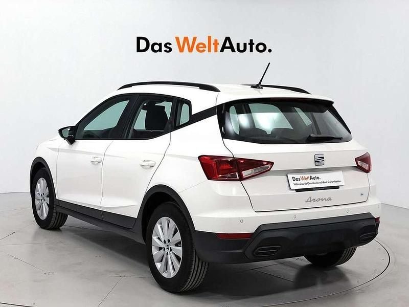Usado Seat Arona Reference 95 CV (69 kW) 2025 Blanco SUV