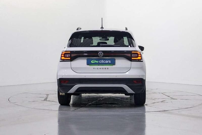 Usado VW T-Cross Advance 110 CV (80 kW) 2022 Blanco SUV