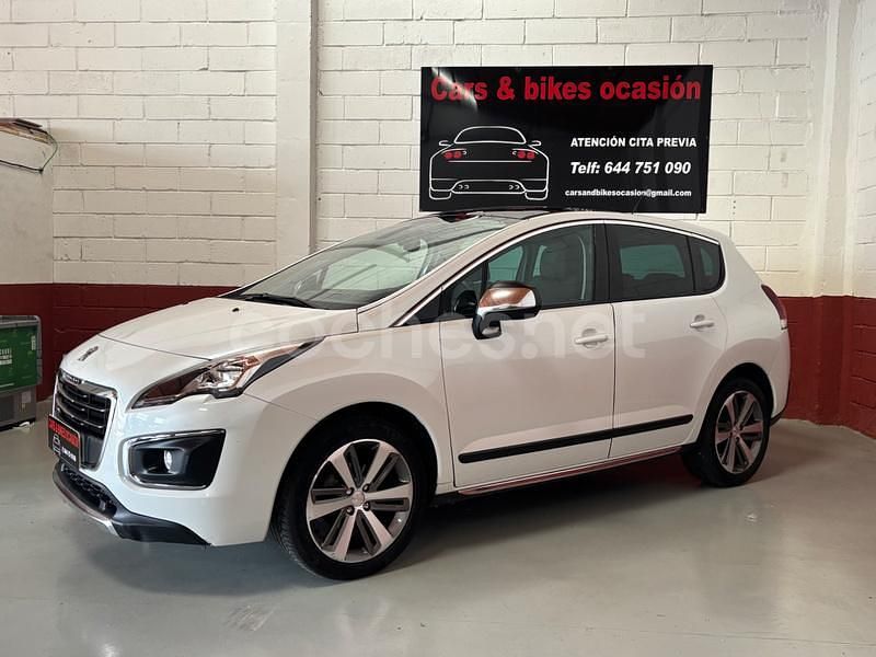 Usado Peugeot 3008 Allure 120 CV (88 kW) 2015 Blanco Berlina