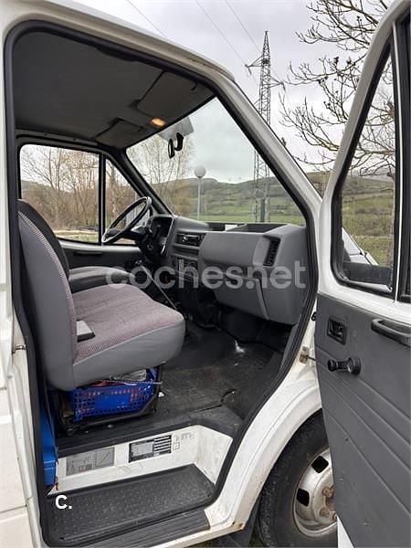 Usado Ford Transit 109 CV (80 kW) 1990 Blanco Familiar