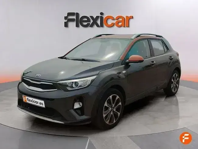 Usado Kia Stonic 120 CV (88 kW) 2018 Negro SUV