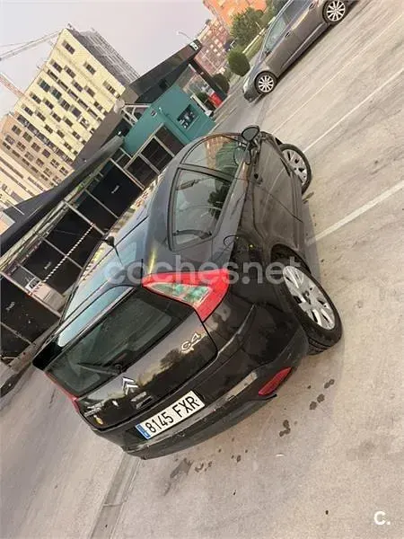Usado Citroën C4 90 CV (66 kW) 2007 Negro Berlina