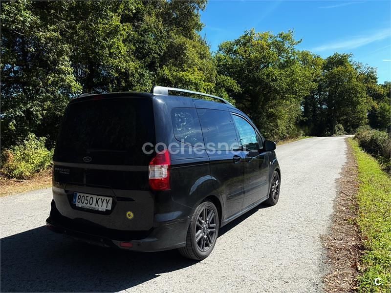 Negro Usado 2019 Ford Tourneo Courier Sport Monovolumen | 15.800 € (Caro) - Imagen 1/4