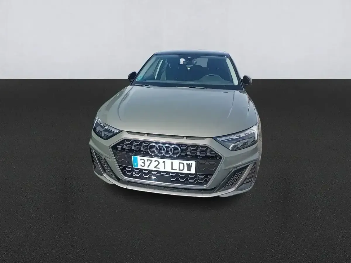 Usado Audi A1 116 CV (85 kW) 2020 Gris SUV