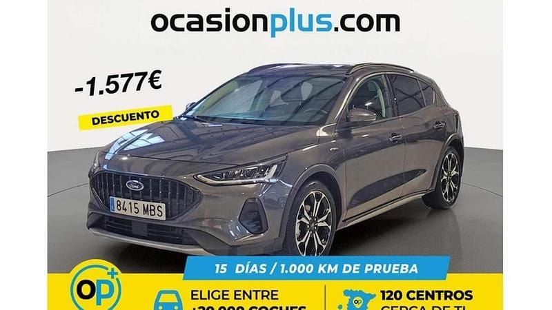 Usado Ford Focus Active X 155 CV (114 kW) 2022 Gris Utilitario