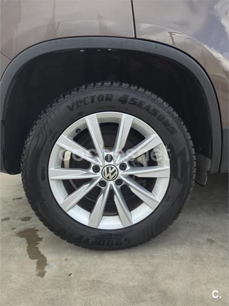 Usado VW Tiguan Advance 160 CV (117 kW) 2013 Marrón SUV