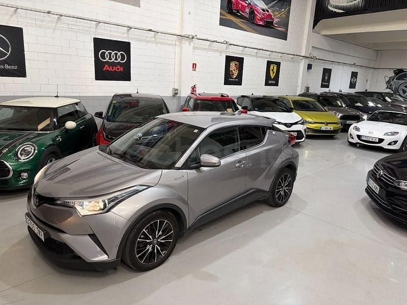 Usado Toyota C-HR Advance 122 CV (89 kW) 2017 Gris / plata SUV