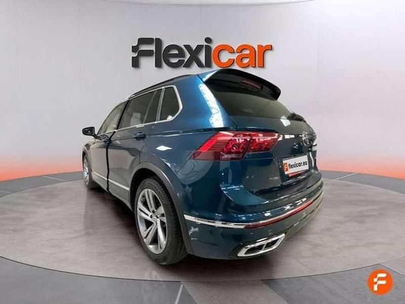 Usado VW Tiguan R-line 150 CV (110 kW) 2021 Azul SUV