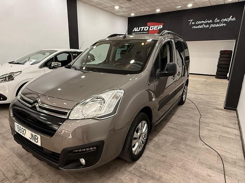 Gris Usado 2016 Citroën Berlingo XTR Monovolumen | 11.499 € (Precio justo) - Imagen 1/4