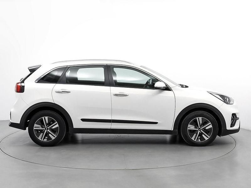 Usado Kia Niro 141 CV (103 kW) 2021 Blanco SUV
