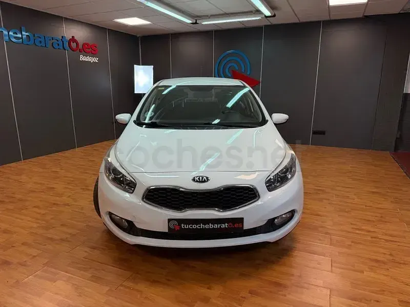 Usado Kia Ceed GT 90 CV (66 kW) 2015 Blanco Berlina
