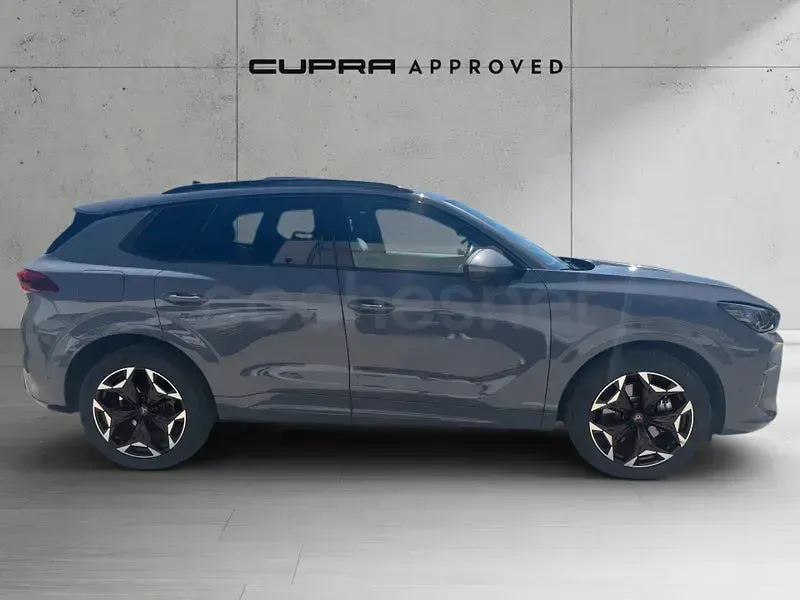 Usado Cupra Terramar 204 CV (150 kW) 2025 Gris / plata SUV