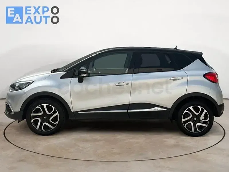 Usado Renault Captur Zen 90 CV (66 kW) 2016 Gris / plata SUV