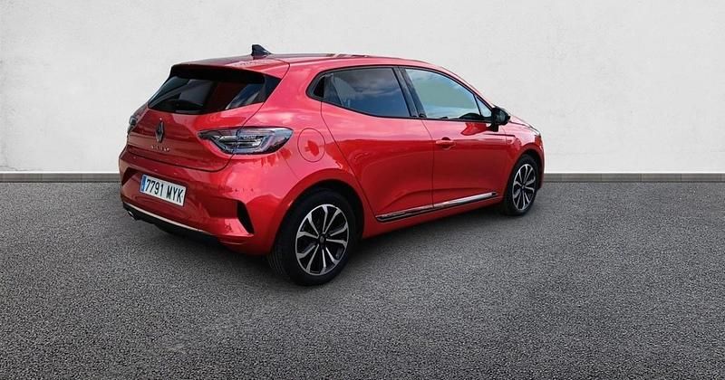 Usado Renault Clio V Techno 100 CV (73 kW) 2025