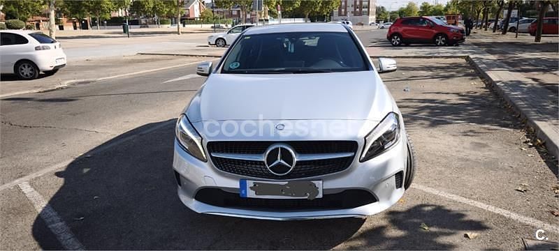 Gris / plata Usado 2016 Mercedes A200 Urban Berlina | 18.490 € (Precio justo) - Imagen 1/4