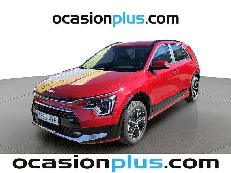 Usado Kia Niro 141 CV (103 kW) 2025 Rojo SUV