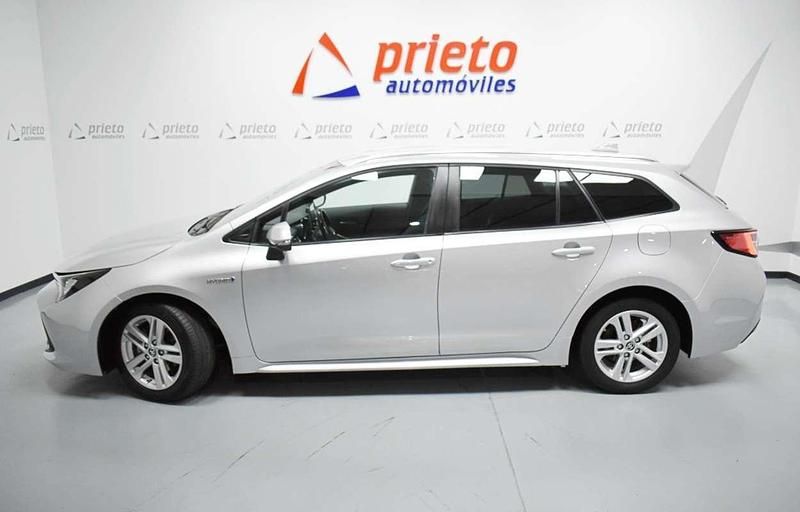 Usado Toyota Corolla Active 122 CV (89 kW) 2021 Gris Familiar