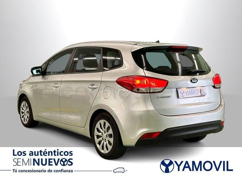 Usado Kia Carens 135 CV (99 kW) 2016 Gris / plata Monovolumen