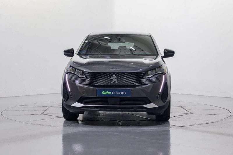 Usado Peugeot 3008 Allure 179 CV (131 kW) 2023 Gris SUV