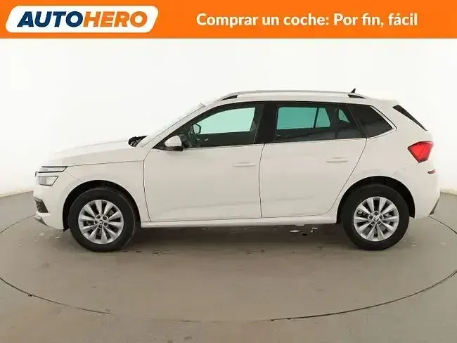 Usado Skoda Kamiq Ambition 95 CV (69 kW) 2022 Blanco SUV