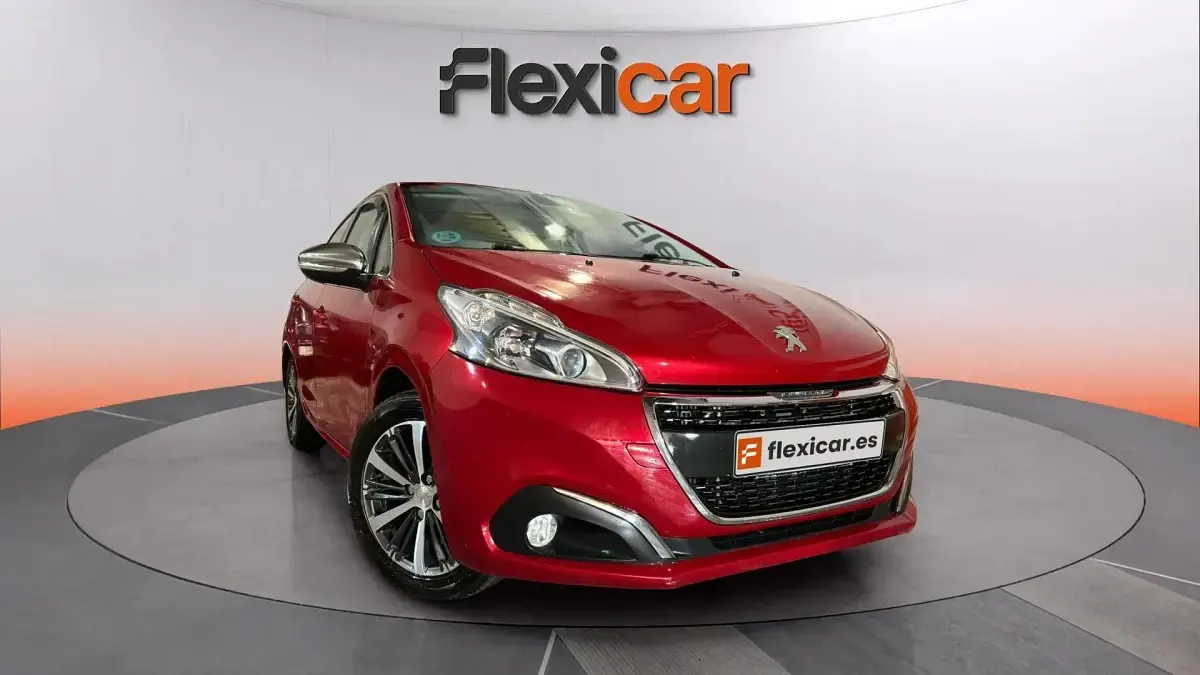 Usado Peugeot 208 Allure 100 CV (73 kW) 2017 Utilitario