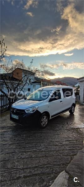 Usado Dacia Dokker Essentiel 95 CV (69 kW) 2020 Blanco Monovolumen