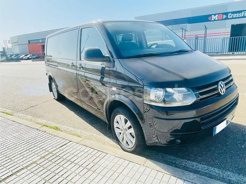 Usado VW Caravelle Comfortline 180 CV (132 kW) 2013 Negro Van